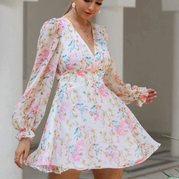 Dresses & Skirts - Floral dress